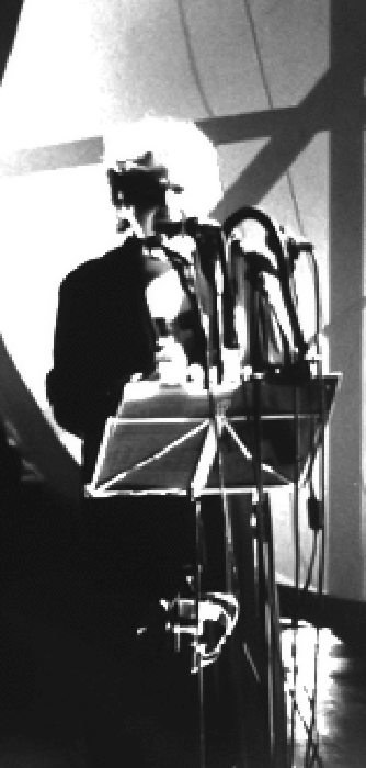 Olga moving in front of 4 microphones, she was moves her voice in quadraphonic space